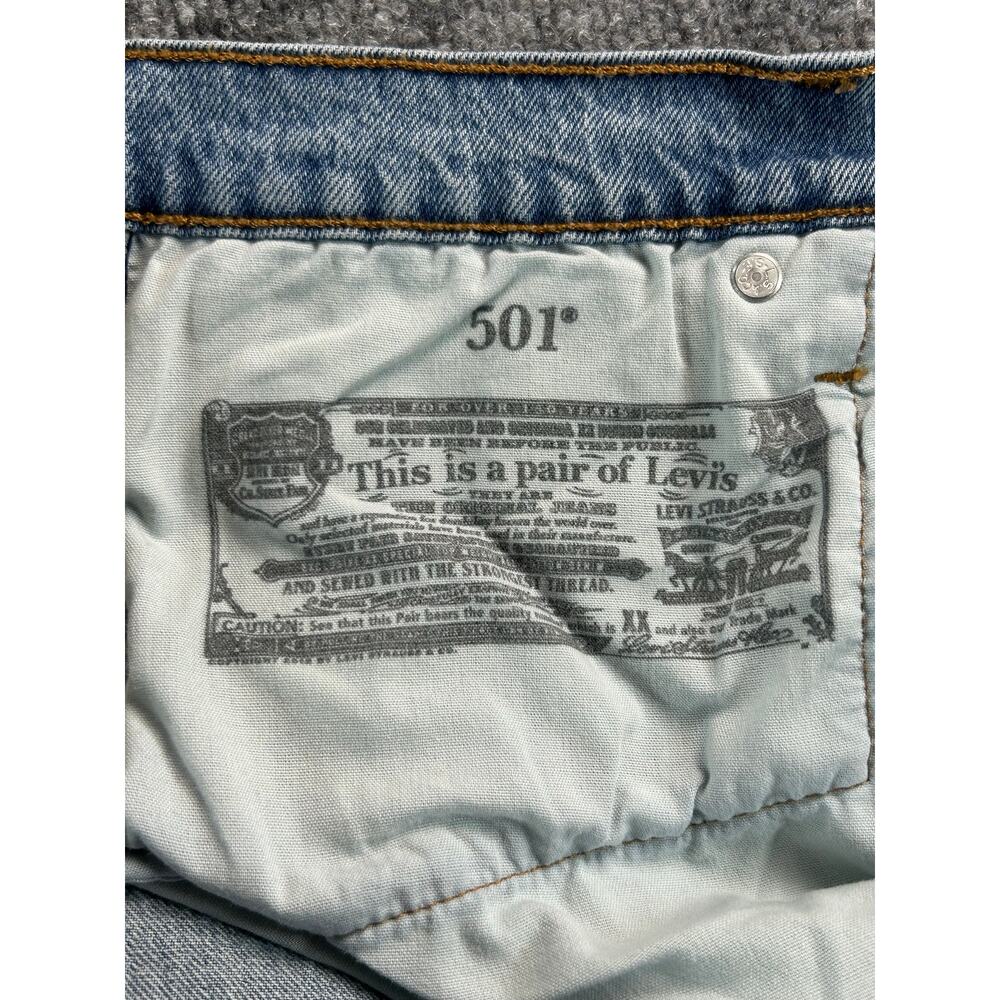 Levi’s 501 Women’s W32 14/15 High Rise Cutoff Denim Shorts Raw Frayed Hem Blue - Picture 3 of 9